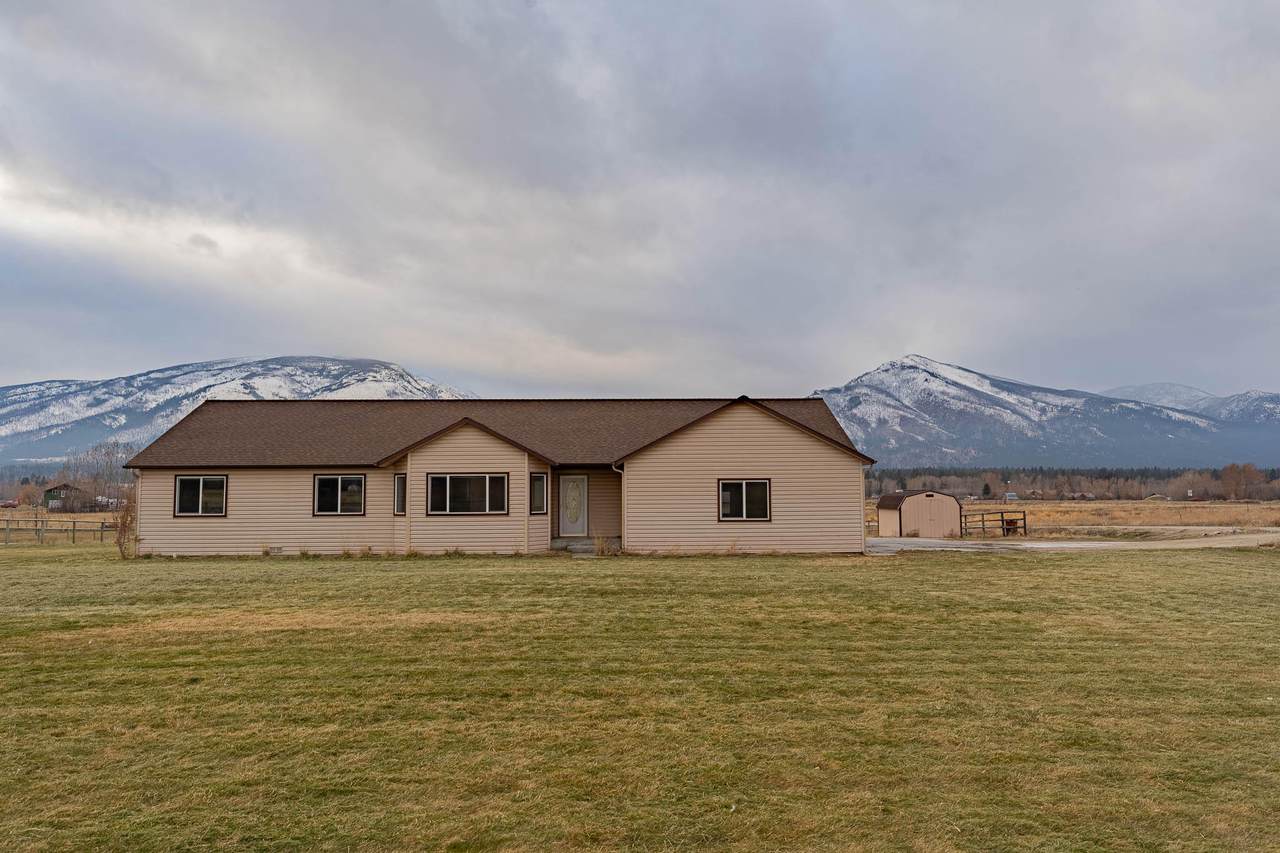171 Prairiewood Drive - Photo 1