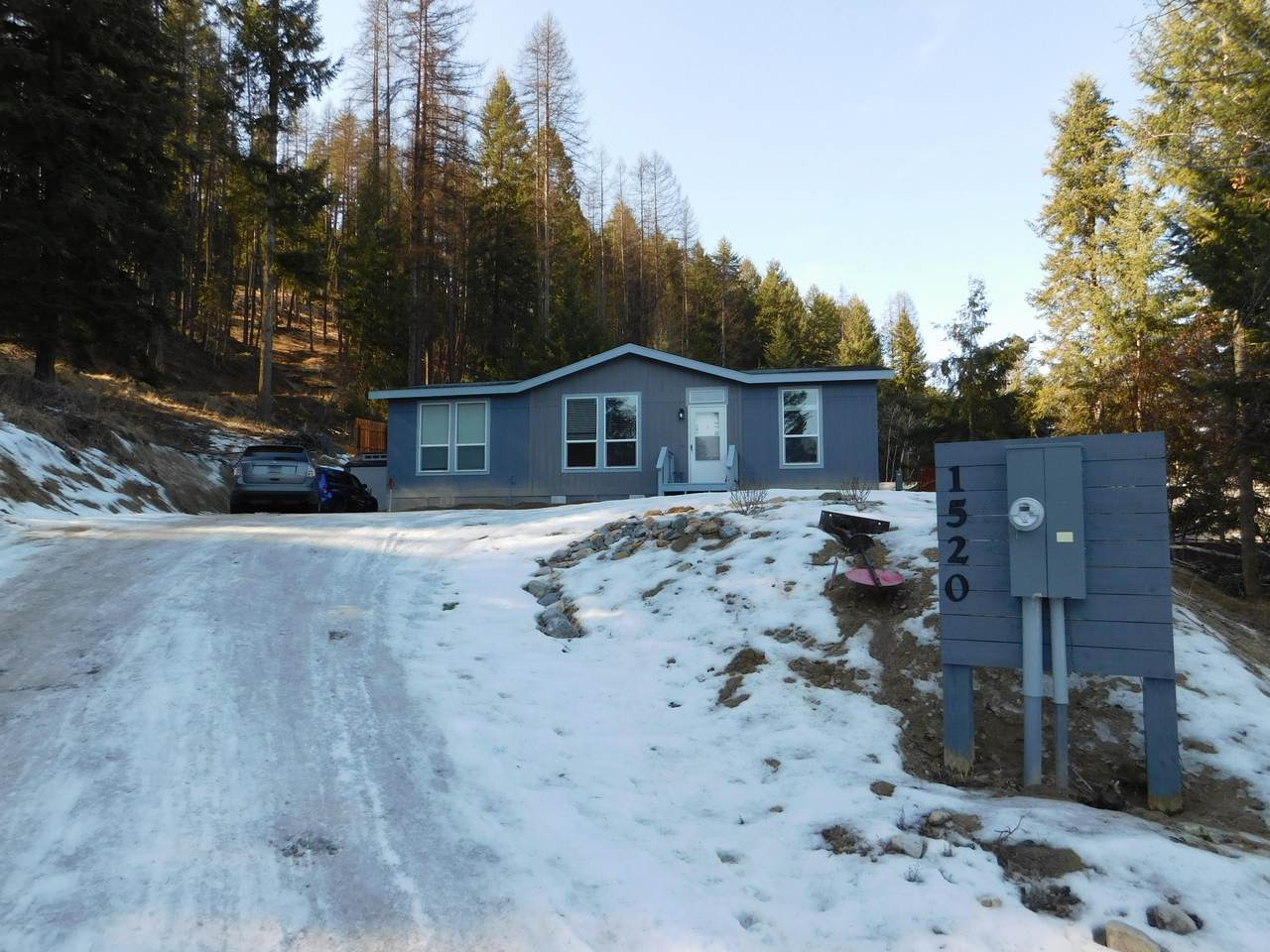 1520 Montana Avenue - Photo 1