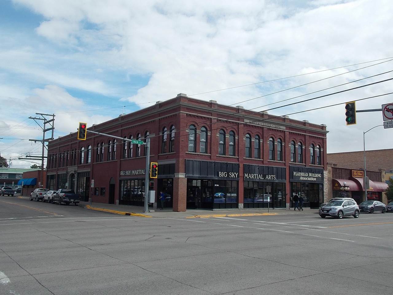 301 Main Street - Photo 1