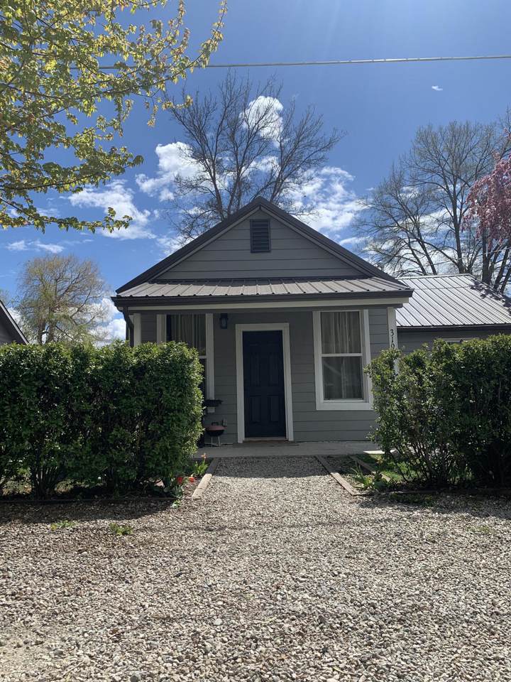 319 2nd Street - Photo 1