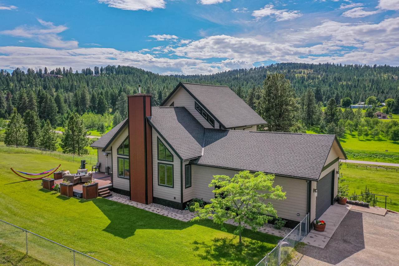 475 West Valley Drive - Photo 1