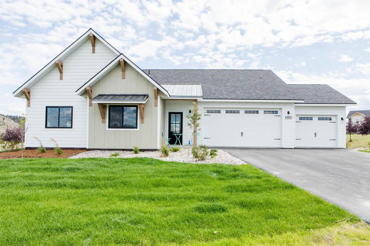 5563 Fireweed Loop - Photo 1