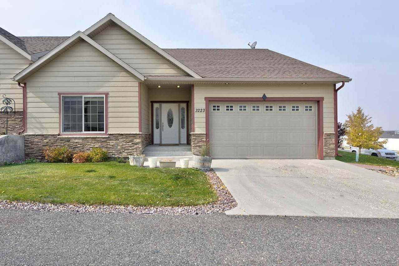 3223 Cabernet Drive - Photo 1