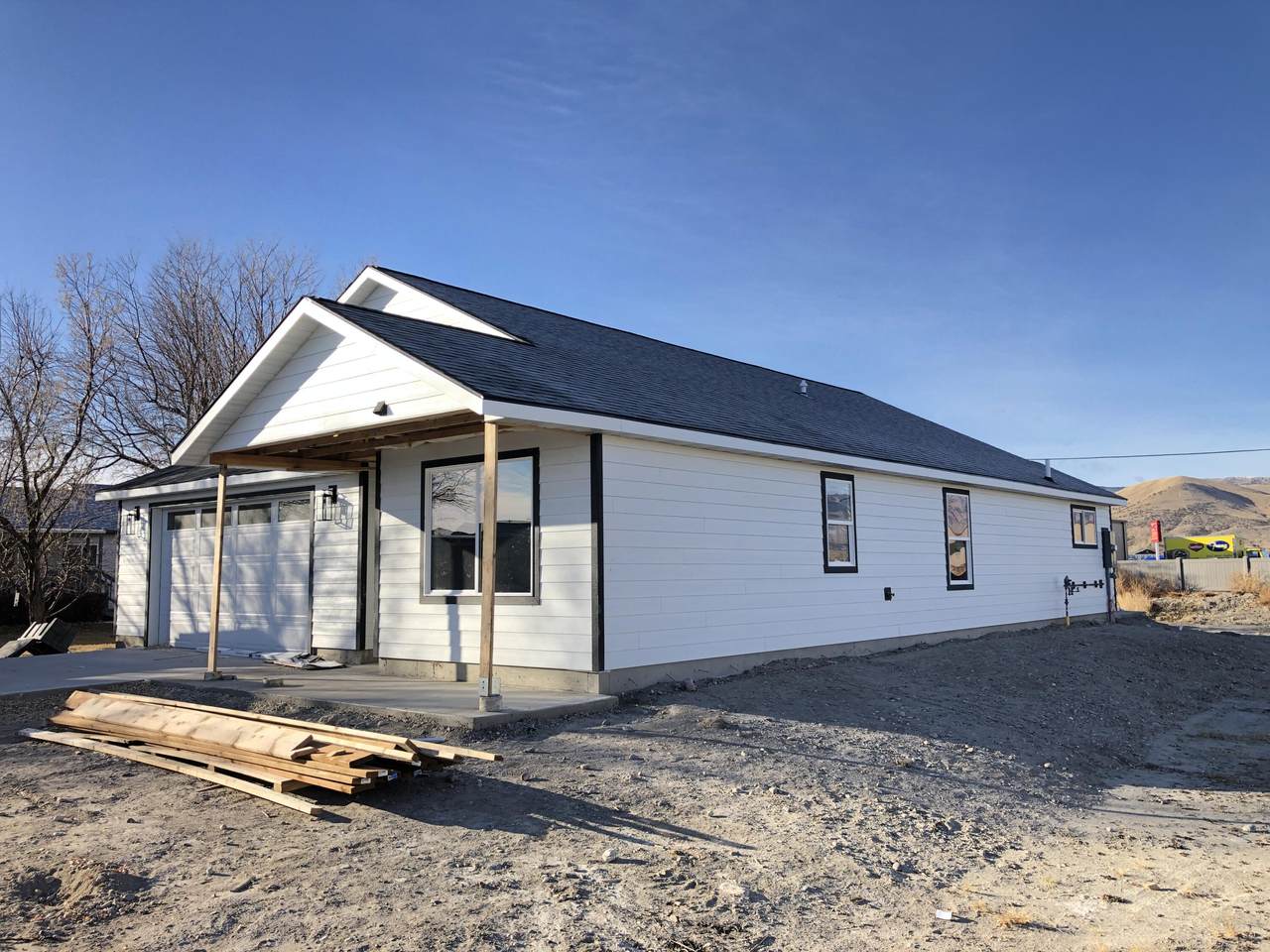 520 Elm Street - Photo 1