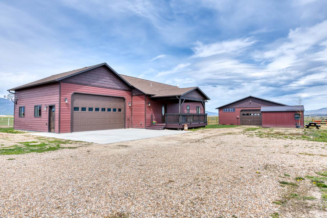 716 Shadow Dancer Way - Photo 1