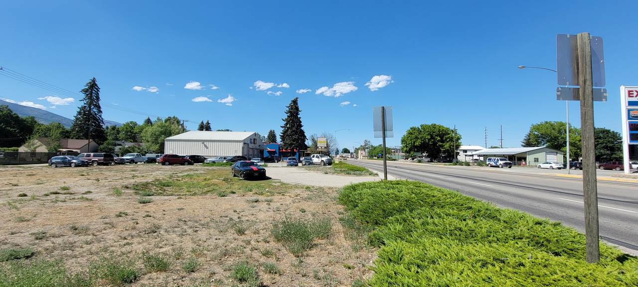 945 1st Street - Photo 1