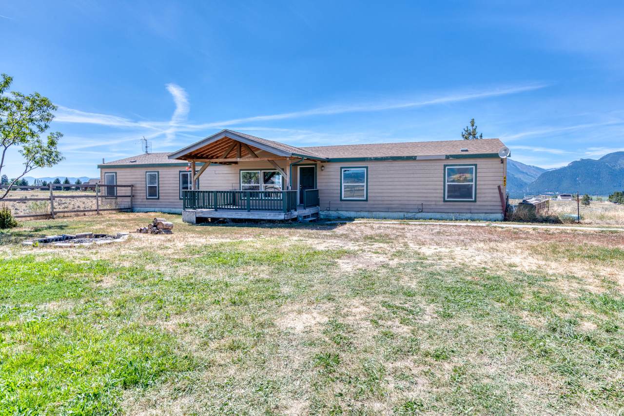 483 Ashleigh Lane - Photo 1