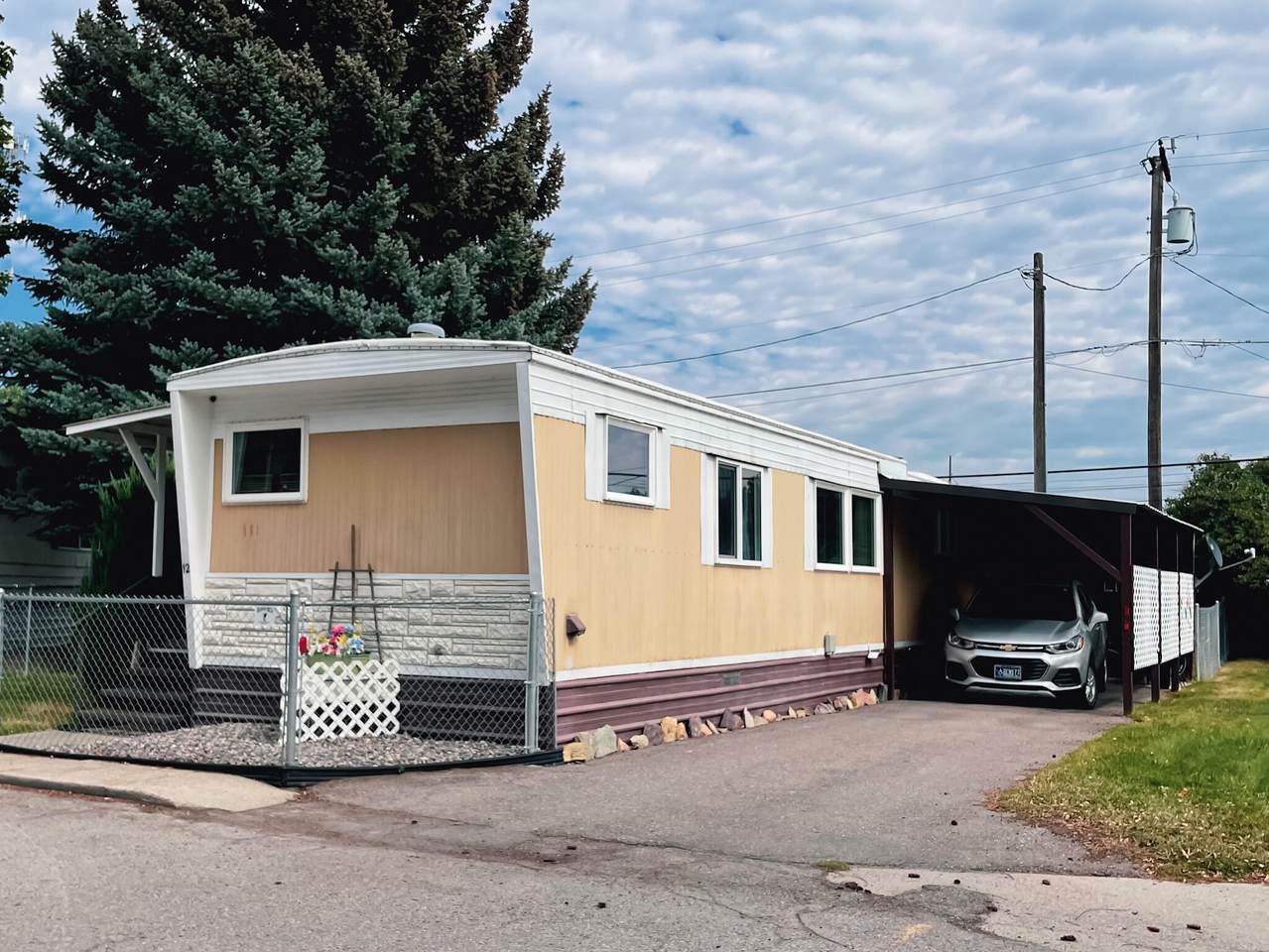 12 Tina Avenue - Photo 1