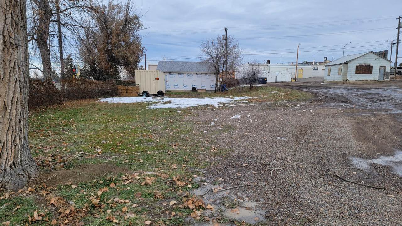 1911 11th Avenue - Photo 1
