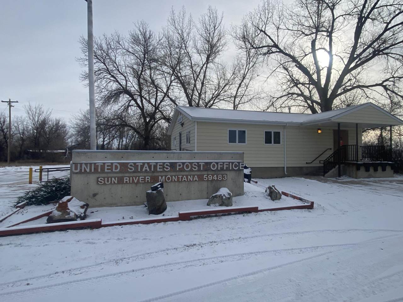 220 W Carroll Street - Photo 1