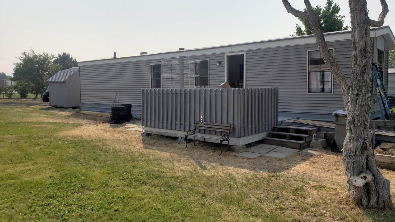 4632 Chandler Street - Photo 1