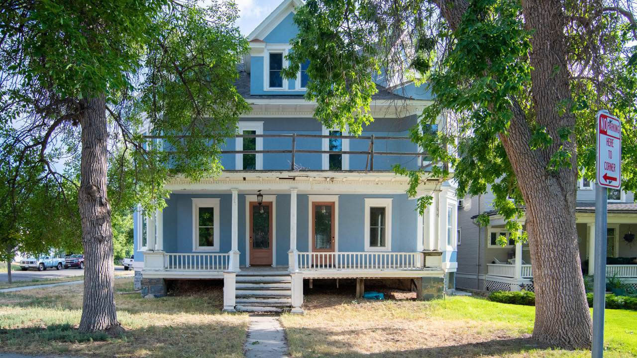 624 3rd Avenue - Photo 1