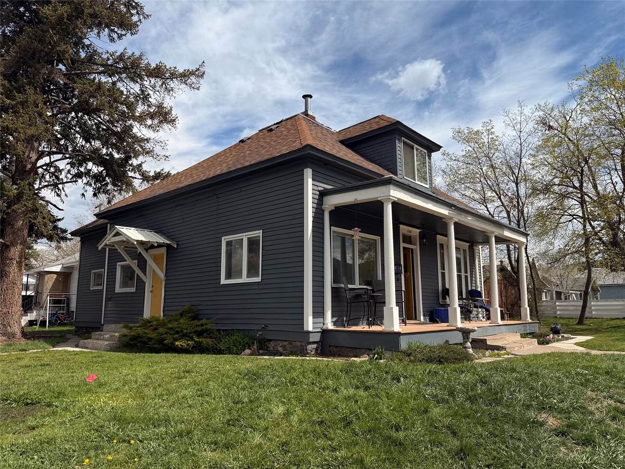 1138 Toole Avenue - Photo 1