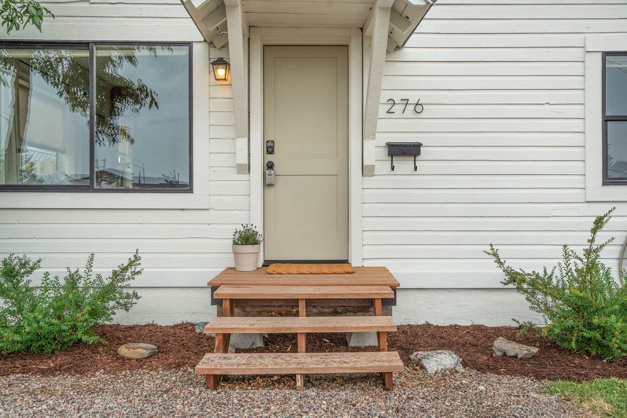 276 7th Avenue - Photo 1