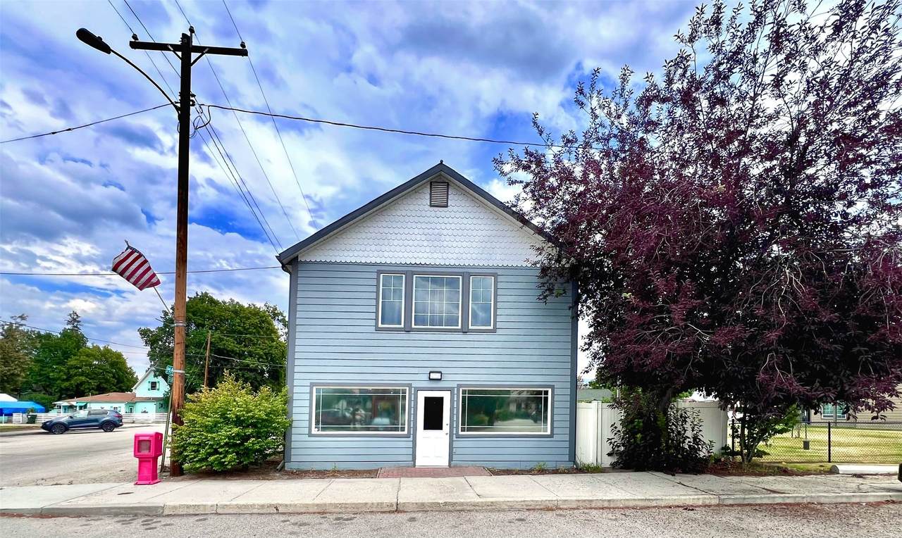 1040 Main Street - Photo 1