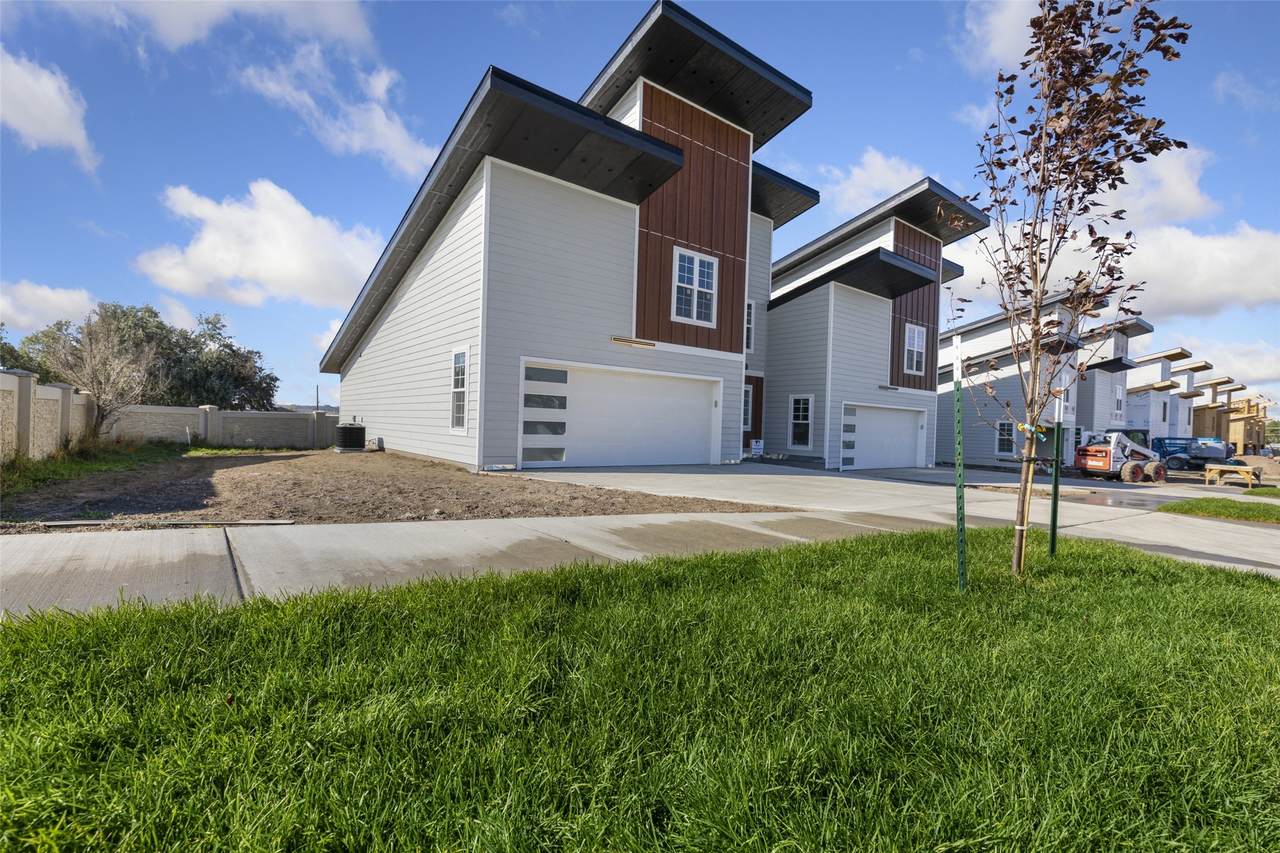2500 Castle Pines Drive - Photo 1