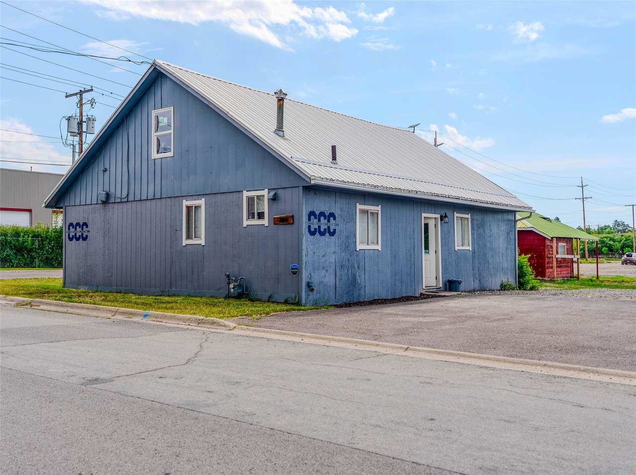 496 Montana Street - Photo 1