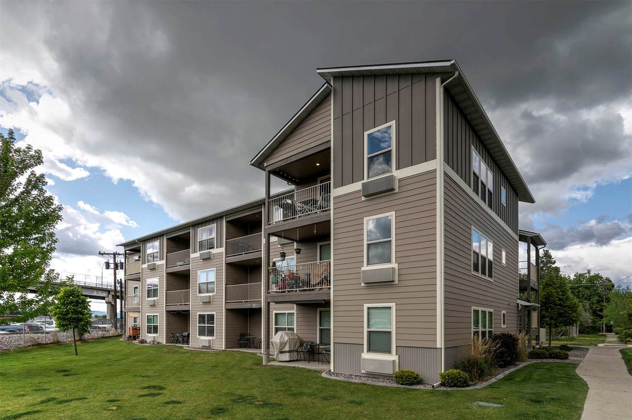 1245 Waverly Street - Photo 1