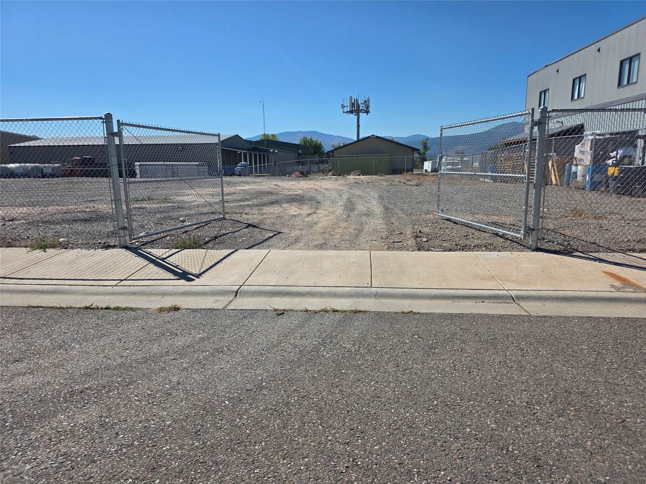 5985 Greg's Way - Photo 1