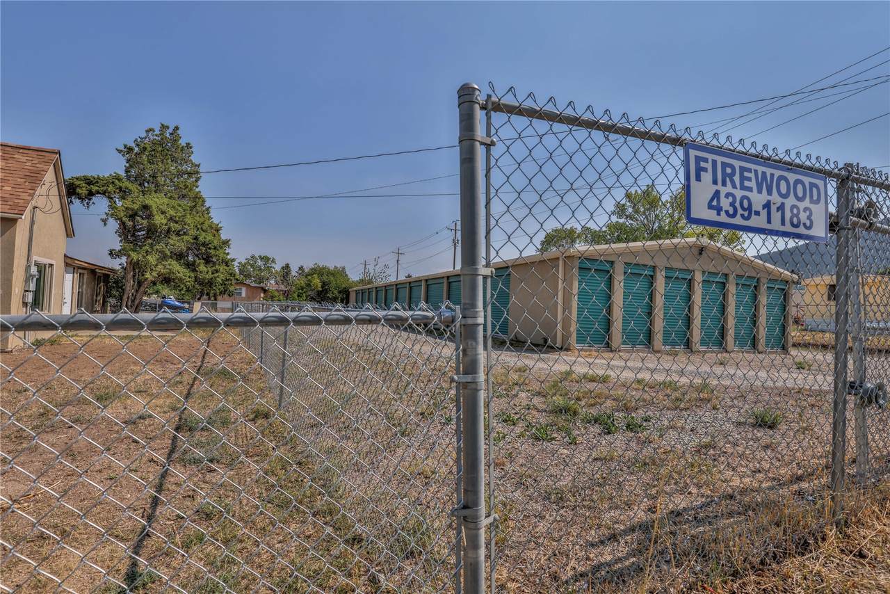 1625 Joslyn Street - Photo 1