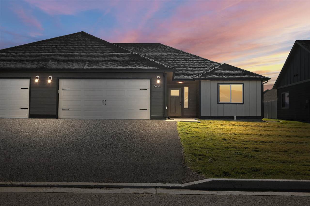 3873 Swan Road - Photo 1