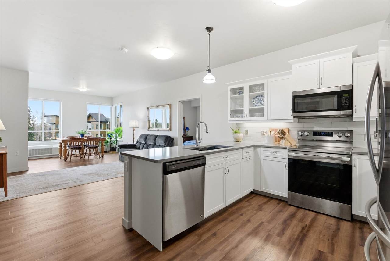 100 Woodlands Way - Photo 1