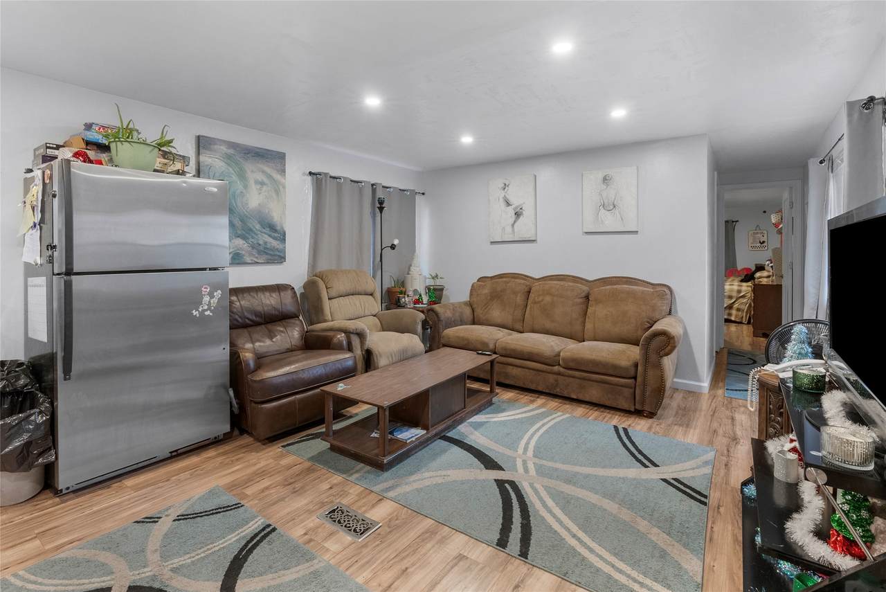 1717 Wyoming Street - Photo 1