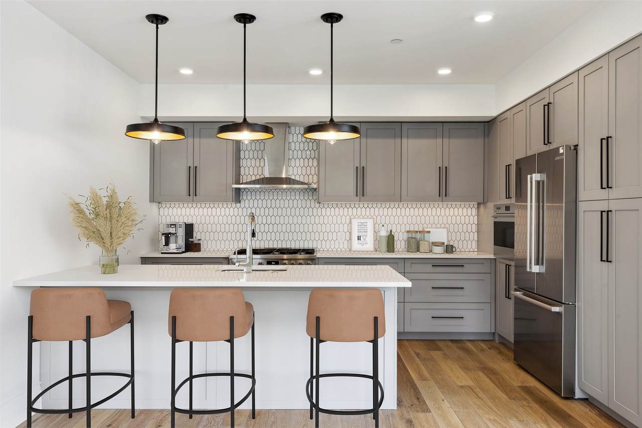 315 Tracy Avenue - Photo 1