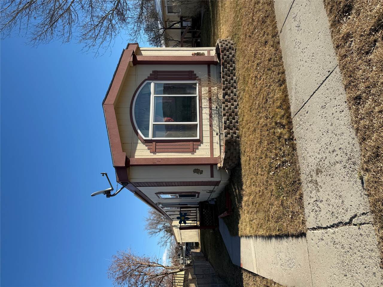 112 Pine Street - Photo 1