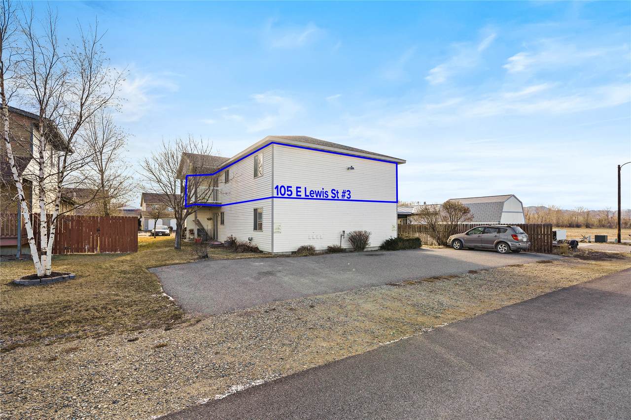 105 Lewis Street - Photo 1