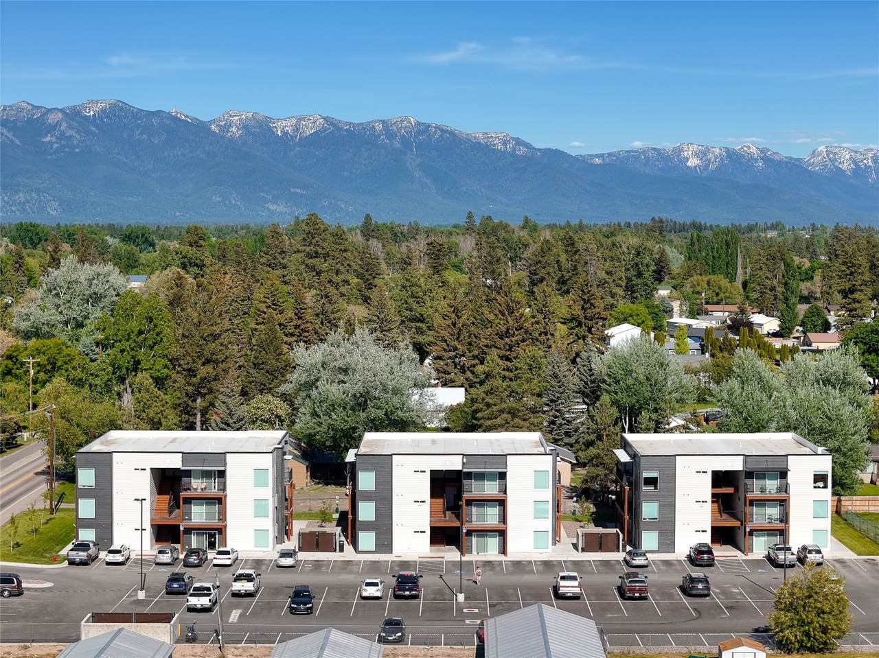 128 Evergreen Drive - Photo 1