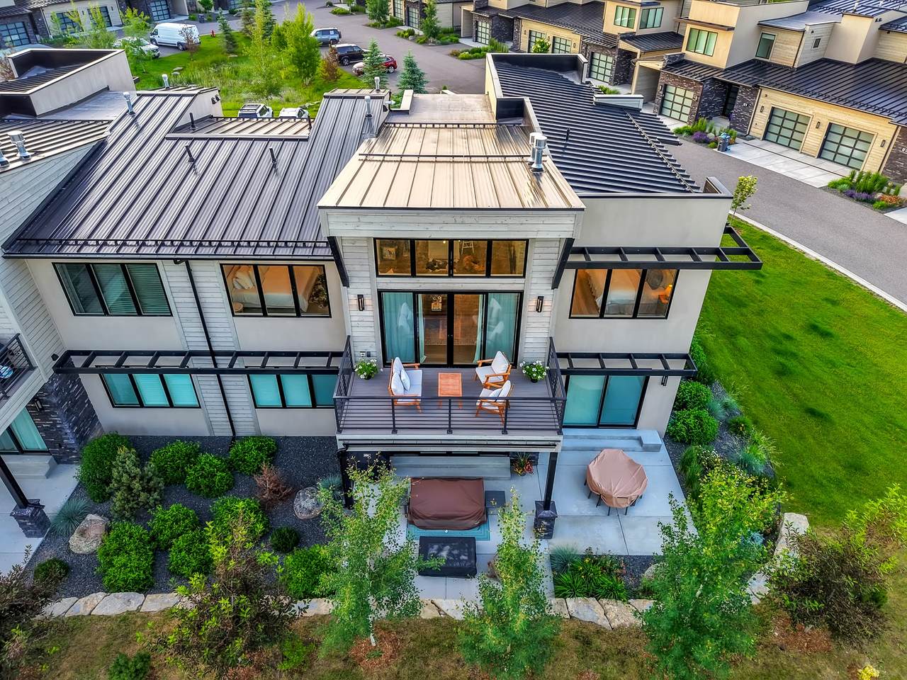 20 Caymus Lane - Photo 1