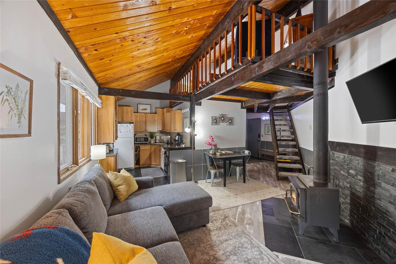 1 Tamarack Lane - Photo 1