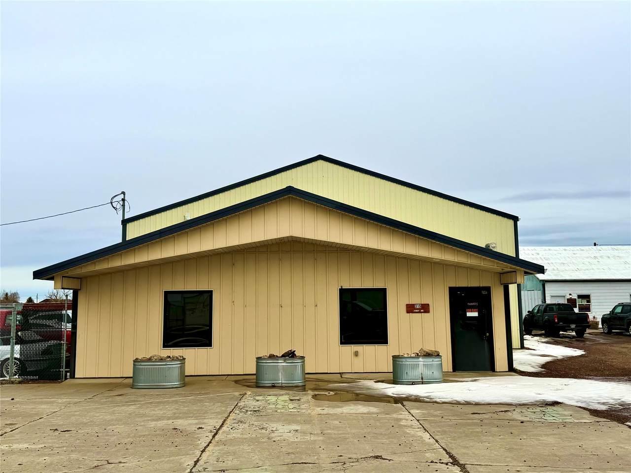 315 Railroad Street - Photo 1