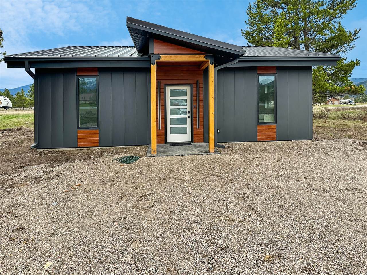 4025 Mt Hwy 200 - Photo 1