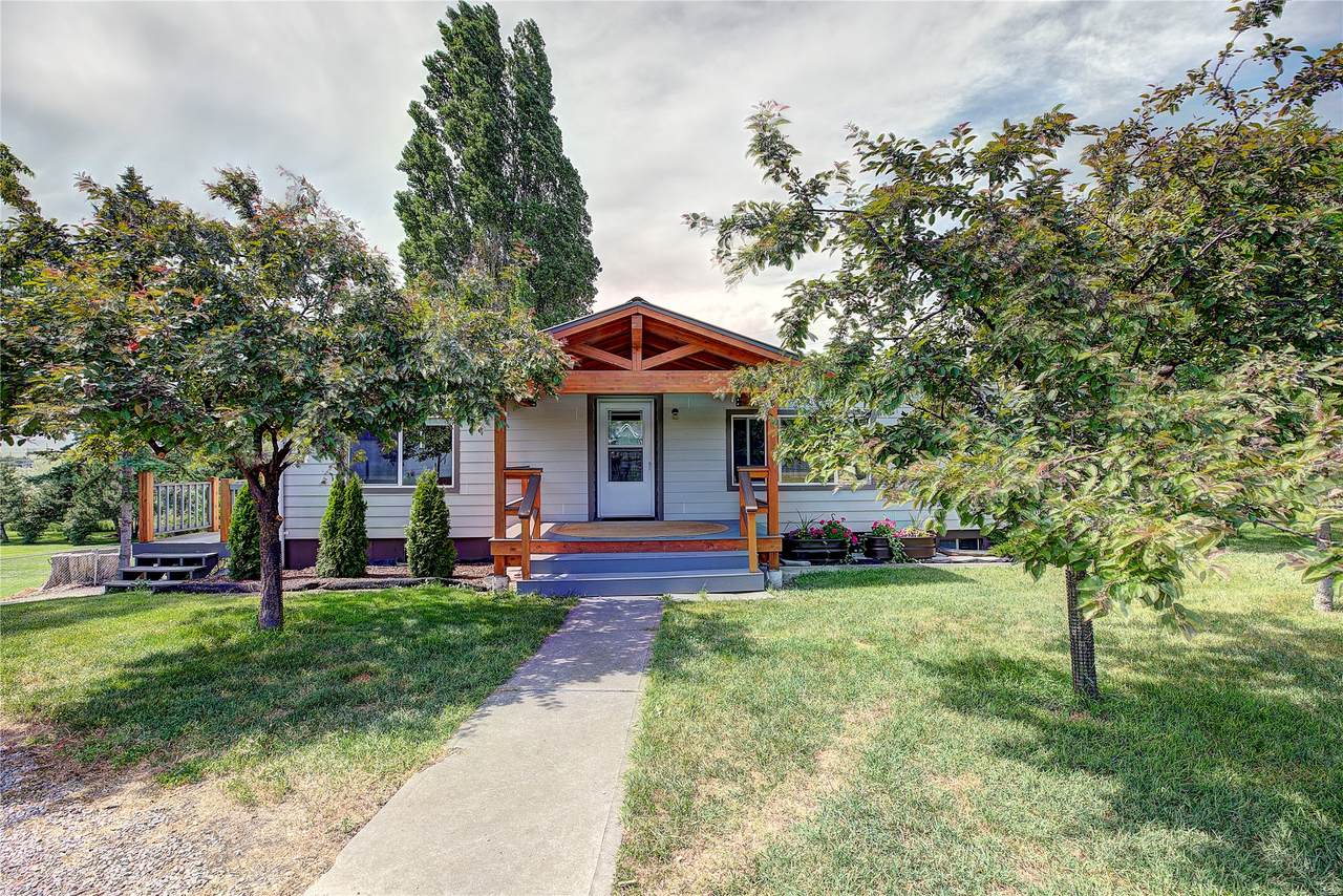 708 11th Street - Photo 1