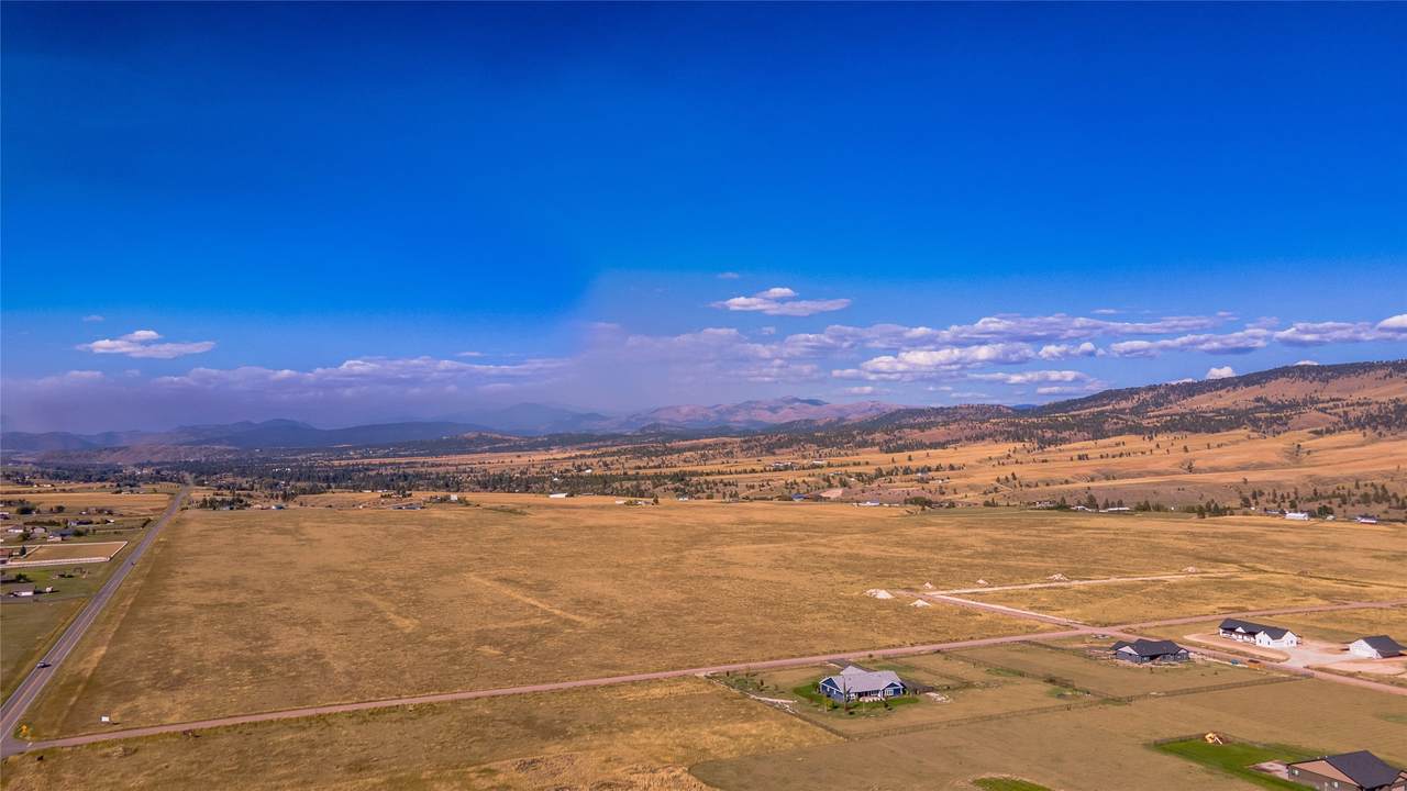 5812 Spokane Ranch Road - Photo 1