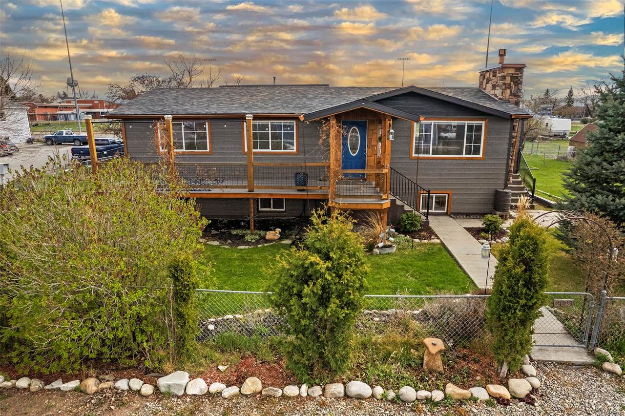 209 4th Street - Photo 1
