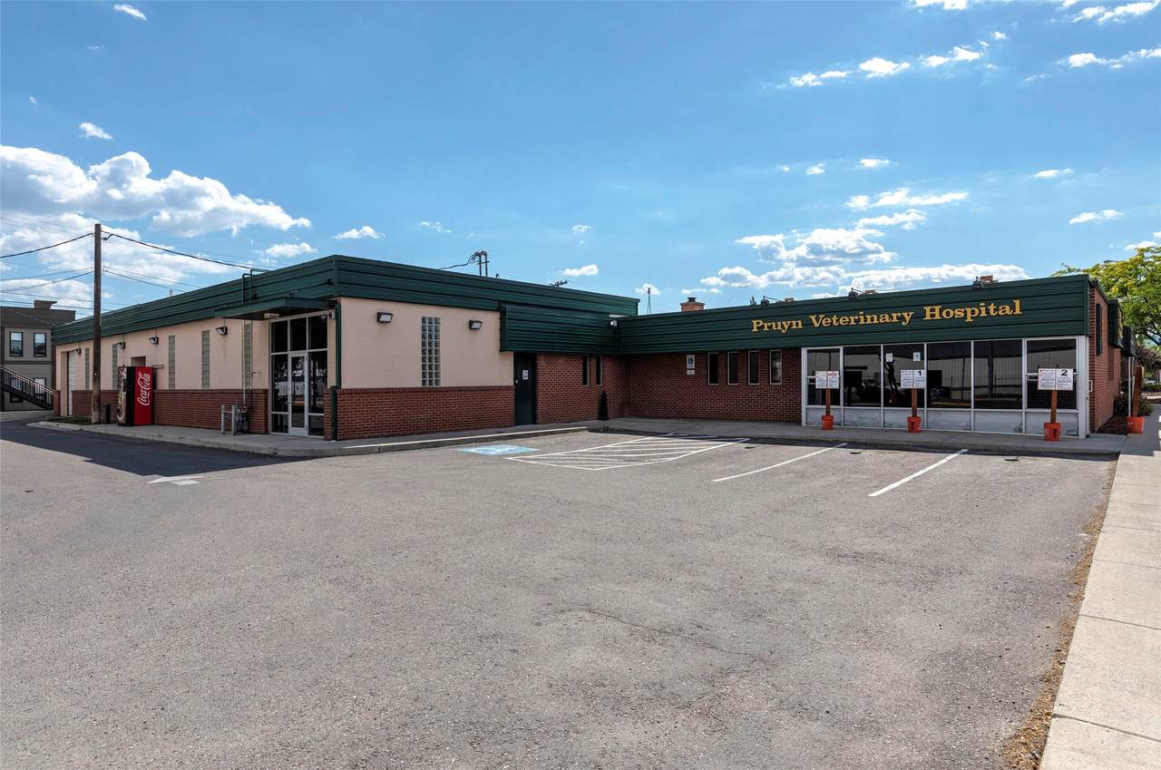 2501 Russell Street - Photo 1