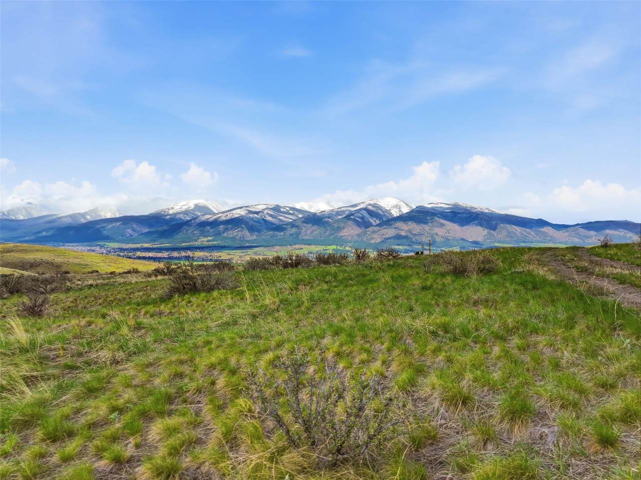 20520 Dawson Drive - Photo 1
