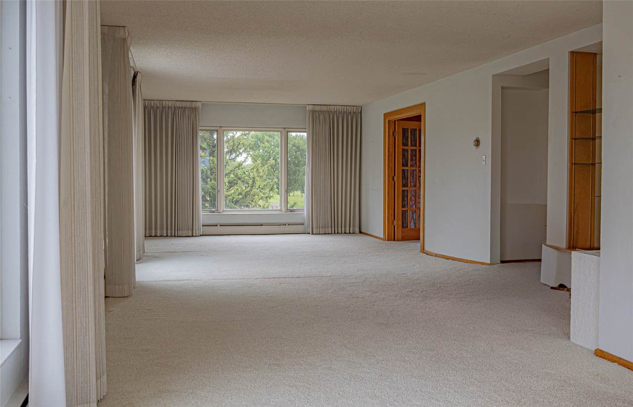 1536 Meadowlark Drive - Photo 1