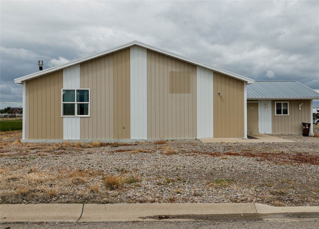 19 8th Avenue - Photo 1