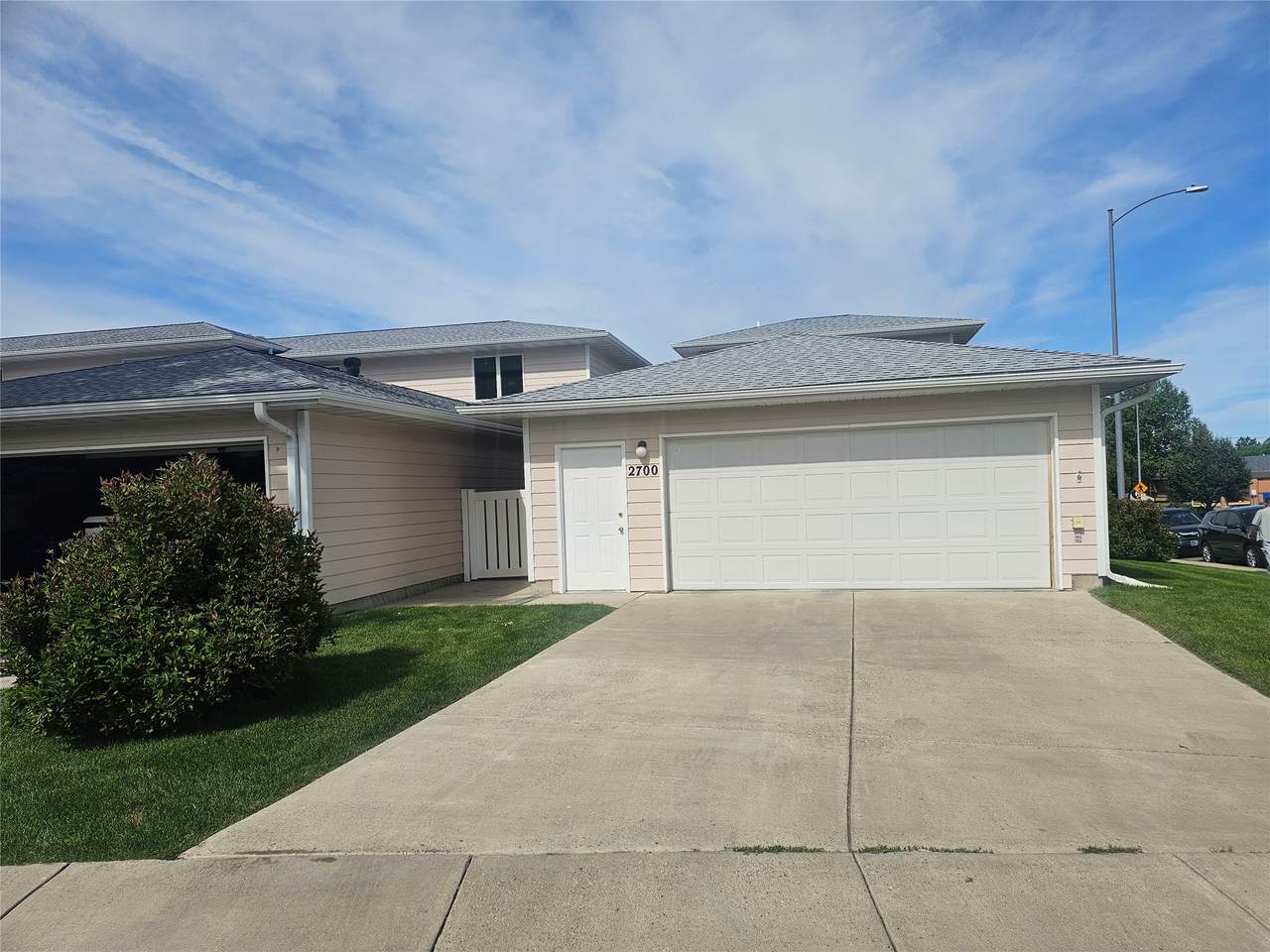 2700 Desert Drive - Photo 1