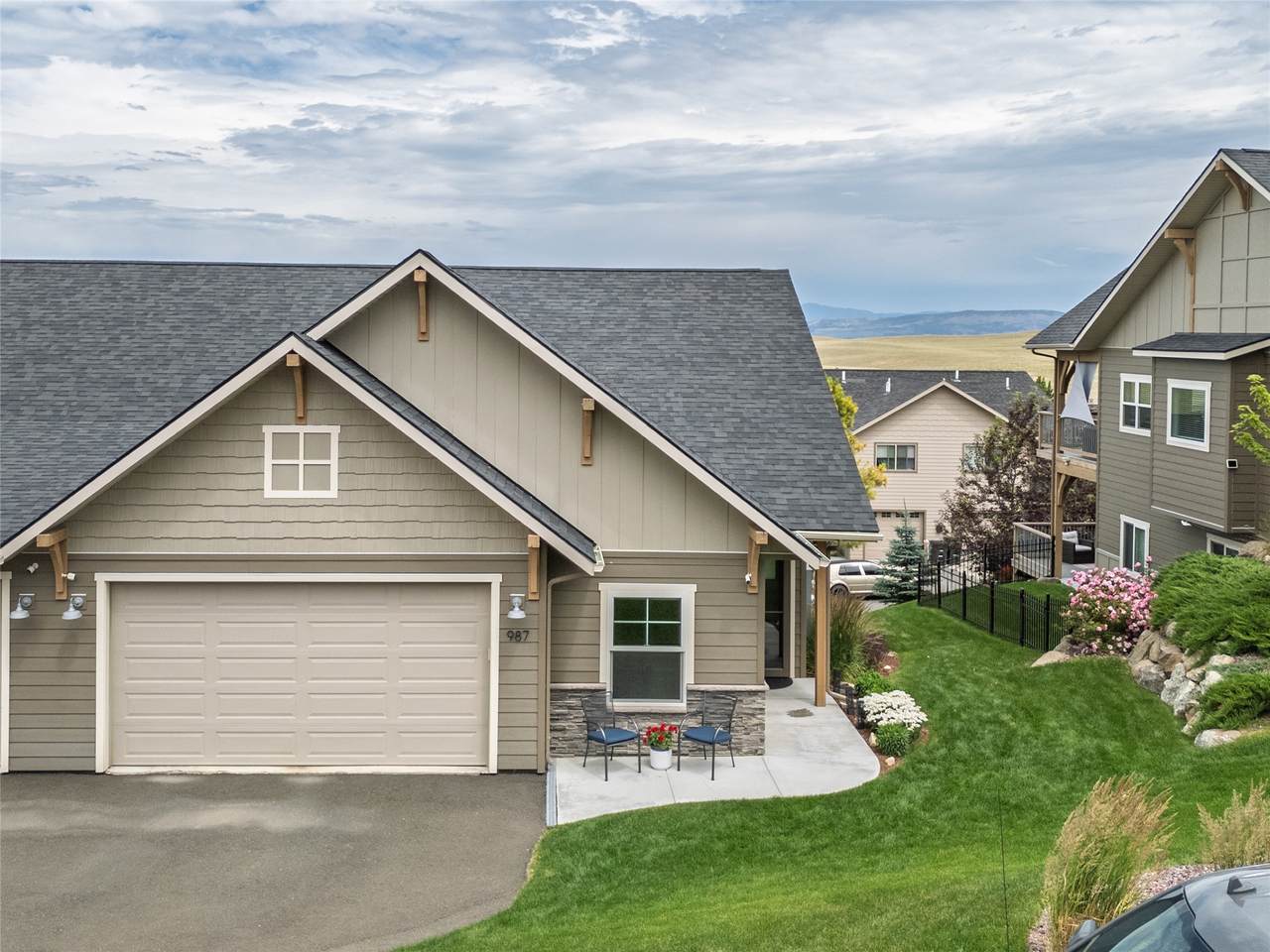 987 Sonoma Drive - Photo 1