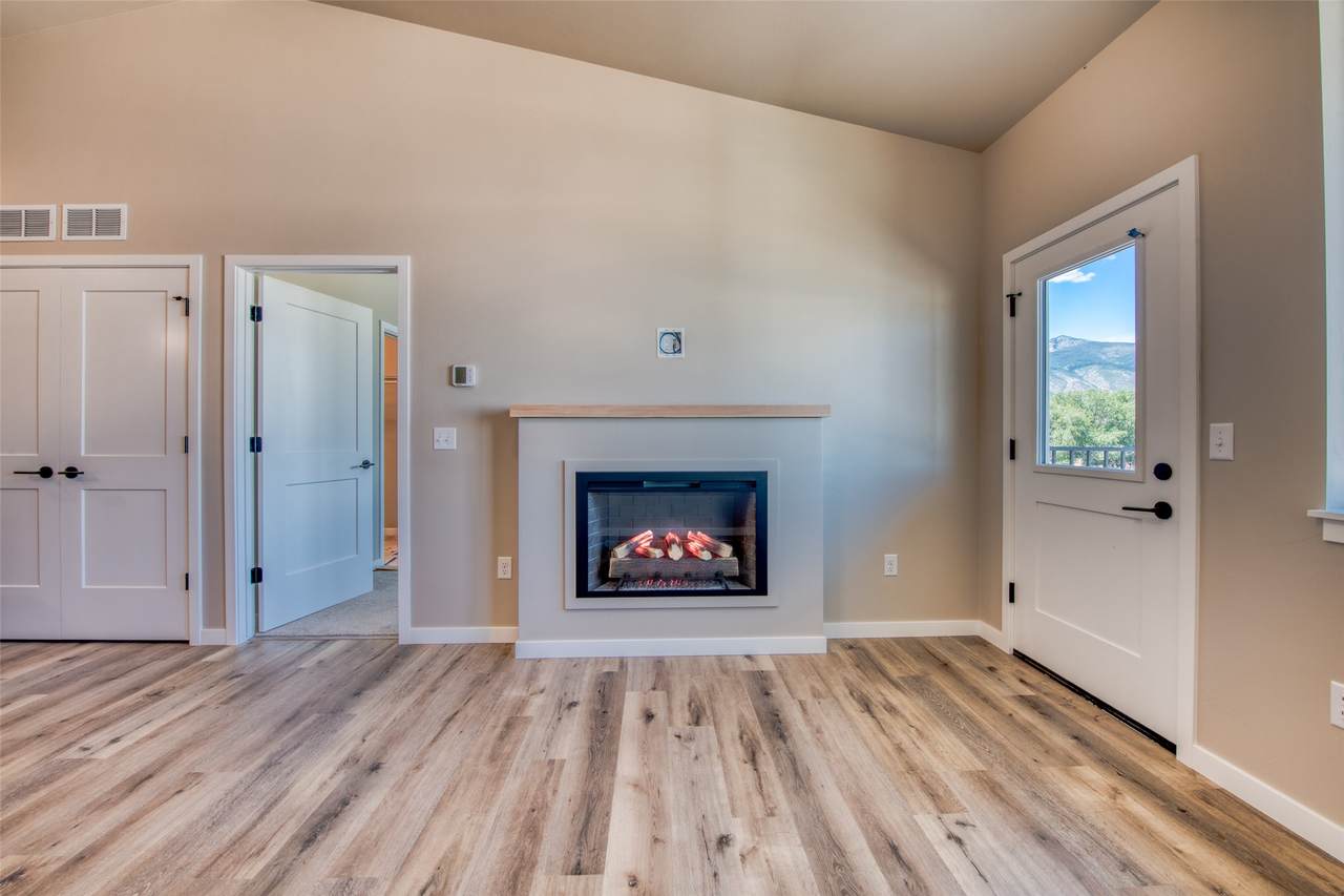 159 Canyon Falls Way - Photo 1
