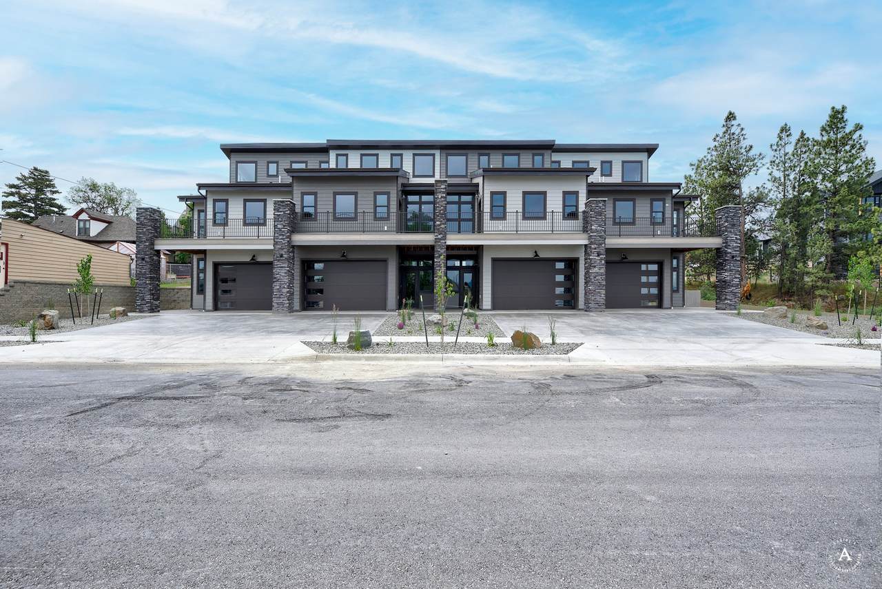 2213 Hauser Boulevard - Photo 1