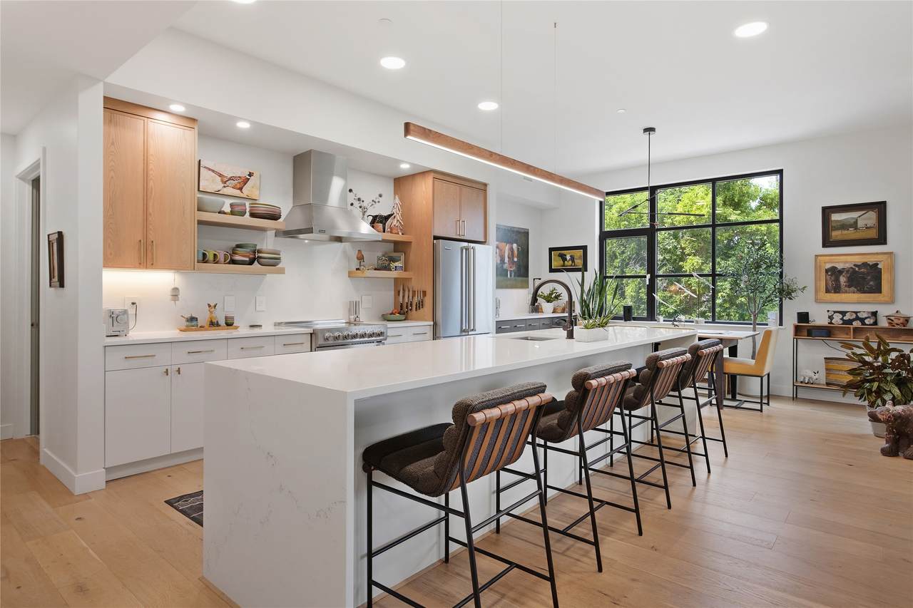 265 4th Street - Photo 1
