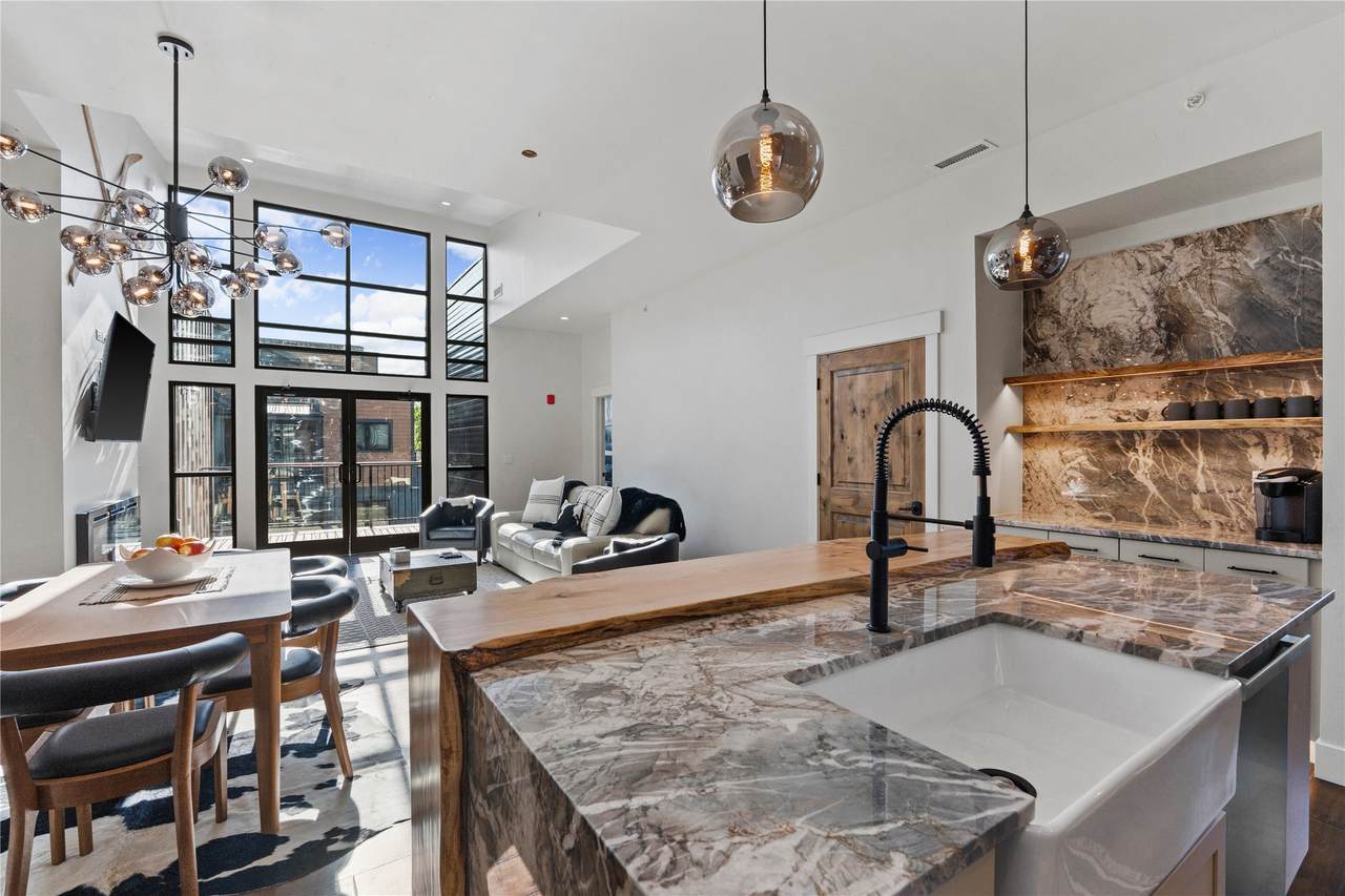 331 Baker Avenue - Photo 1