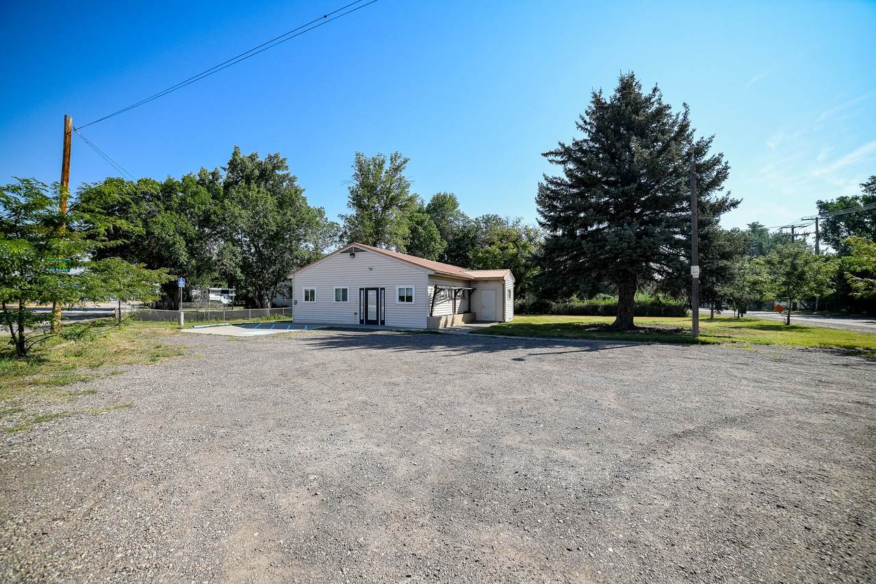 821 10th Avenue - Photo 1