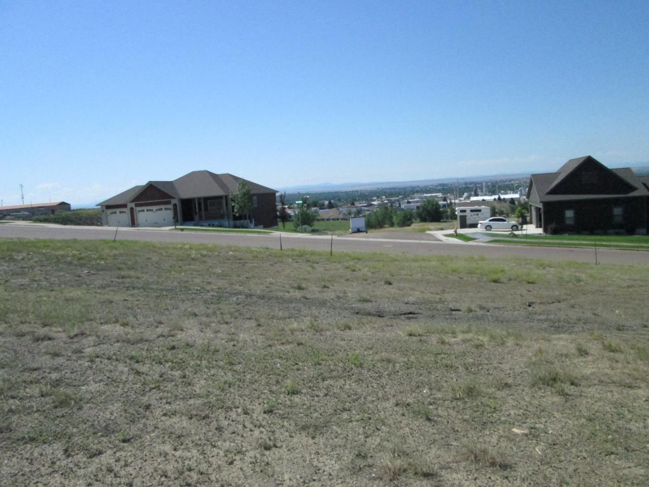 913 Skyline Dr - Photo 1